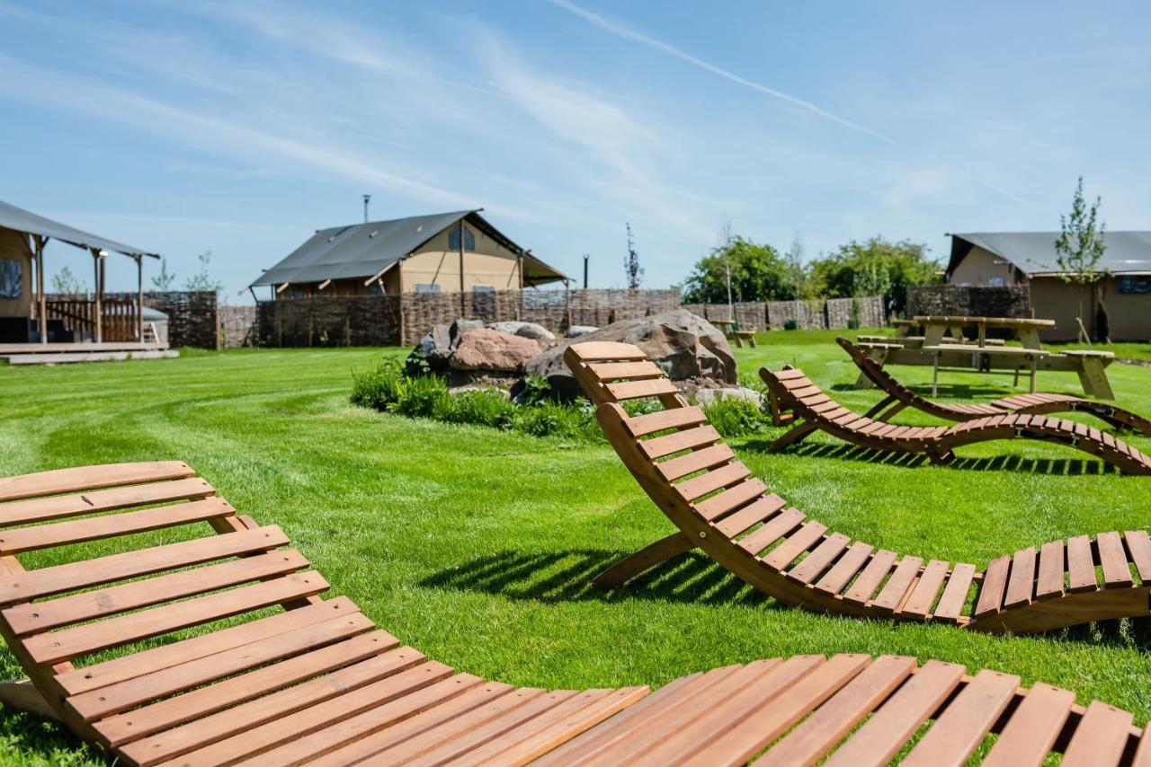 Hencote Vineyard Glamping Village Shrewsbury Exterior photo