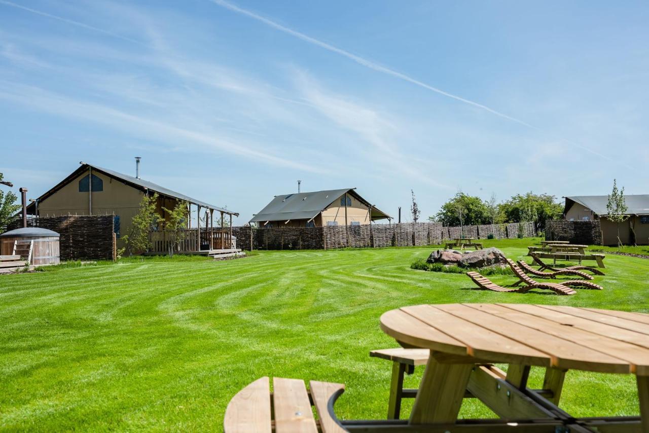 Hencote Vineyard Glamping Village Shrewsbury Exterior photo